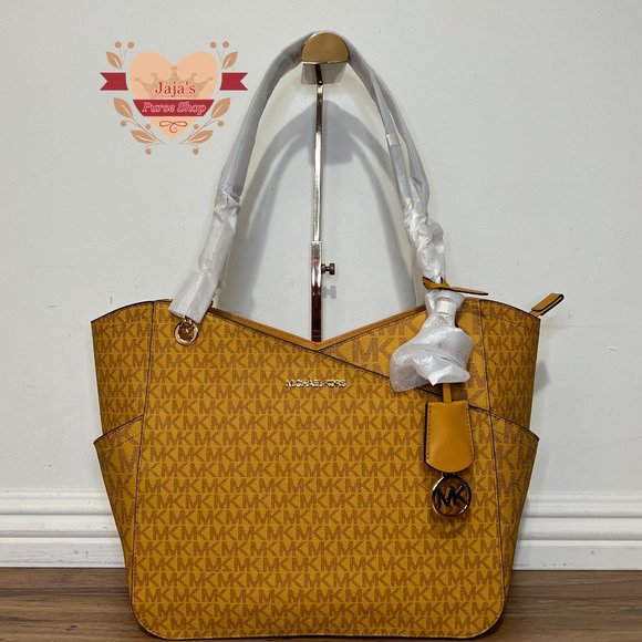 💛Michael Kors Signature Coated Canvas Leather Purse💛